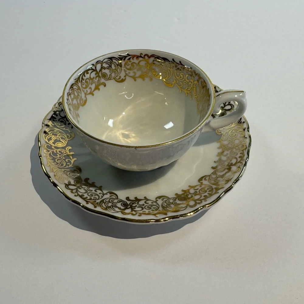 Vintage Wolfram Wiesau Bavaria Porcelain Teacup Saucer Floral Gold Trim Germany
